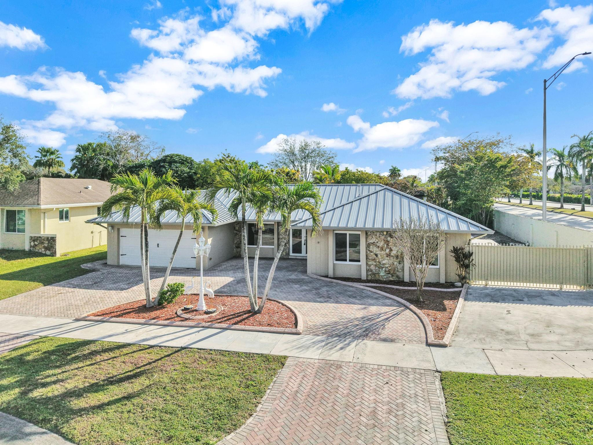 View details of listing 10321 SW 116th Avenue, Miami, FL 33176 Miami with MLS#