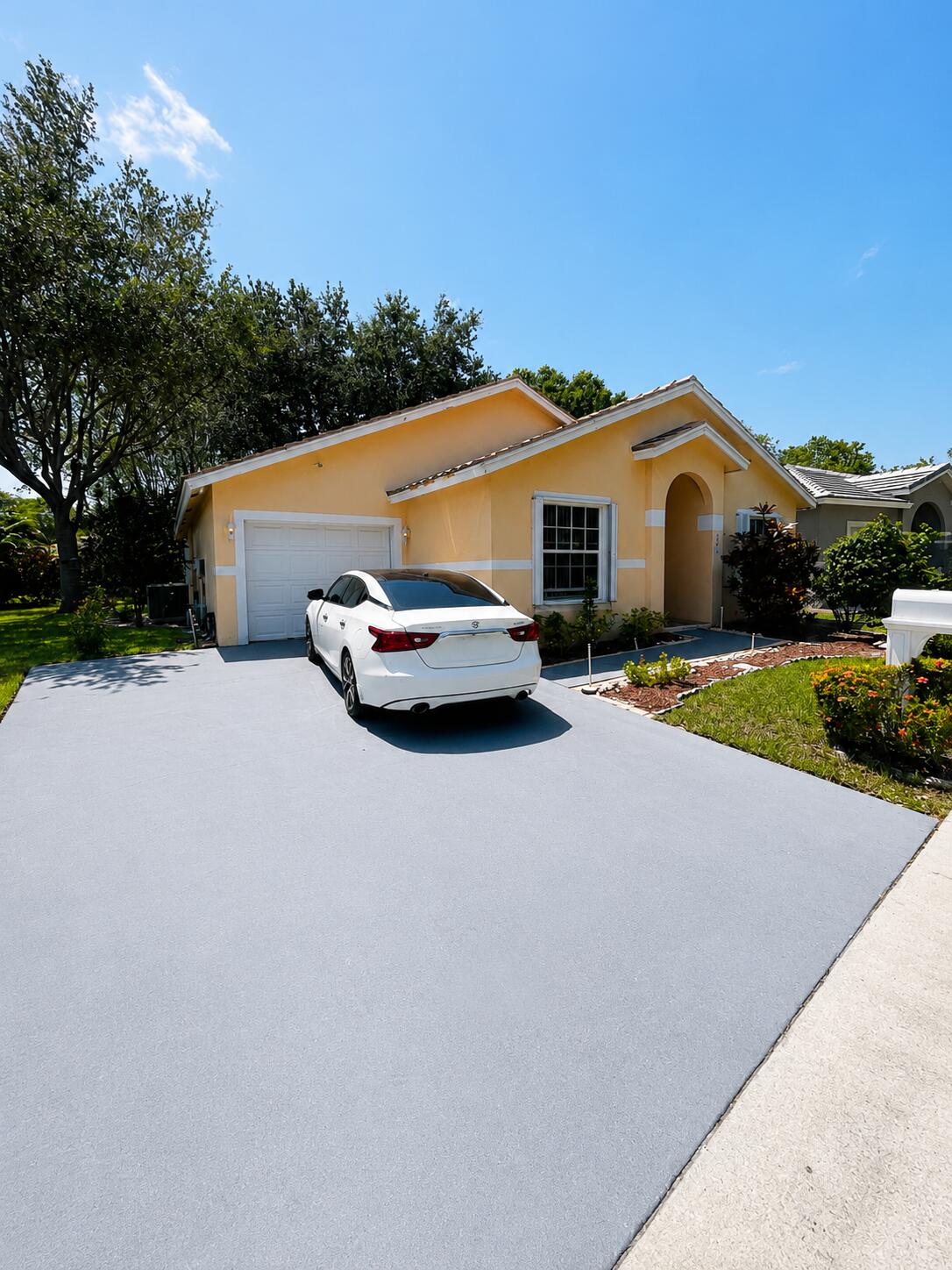 View details of listing 244 Caribe Court, Greenacres, FL 33413 Greenacres with MLS#