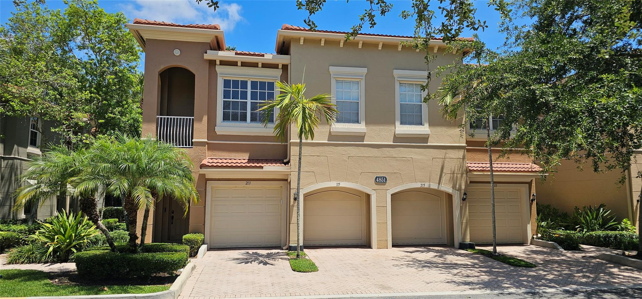 View details of listing 4851 Bonsai Circle 215, Palm Beach Gardens, FL 33418 Palm Beach Gardens with MLS#