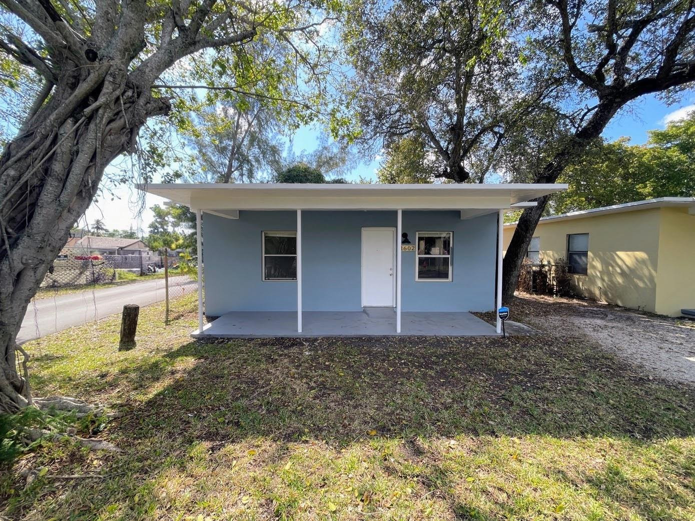 View details of listing 1602 NW 7th Place, Fort Lauderdale, FL 33311 Fort Lauderdale with MLS#
