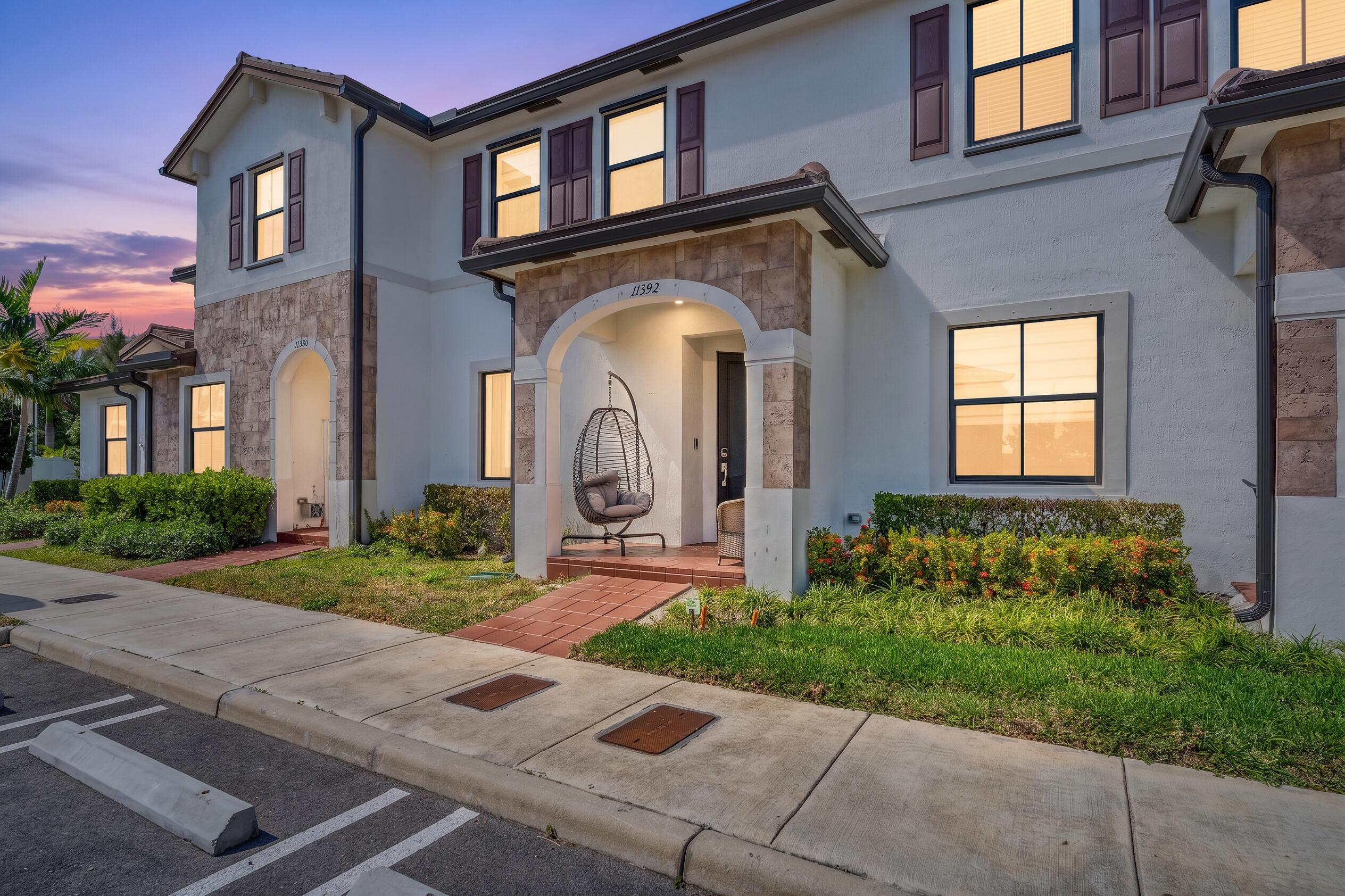 View details of listing 11392 W 34th Way, Hialeah, FL 33018 Hialeah with MLS#