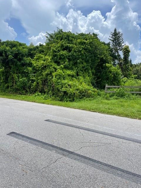 View details of listing 555 Sacramento Street, North Fort Myers, FL 33903 North Fort Myers with MLS#