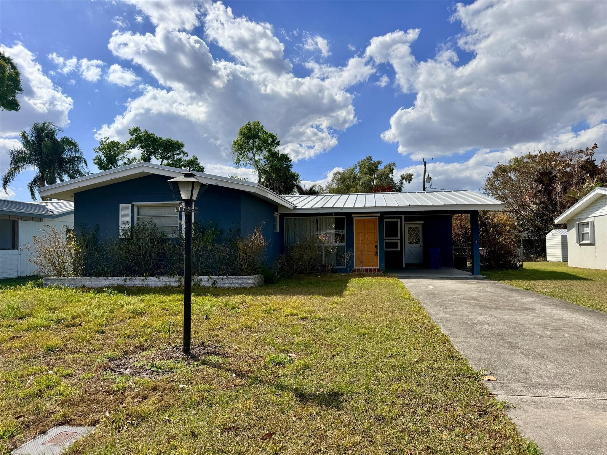 View details of listing 1735 32nd Avenue, Vero Beach, FL 32960 Vero Beach with MLS#