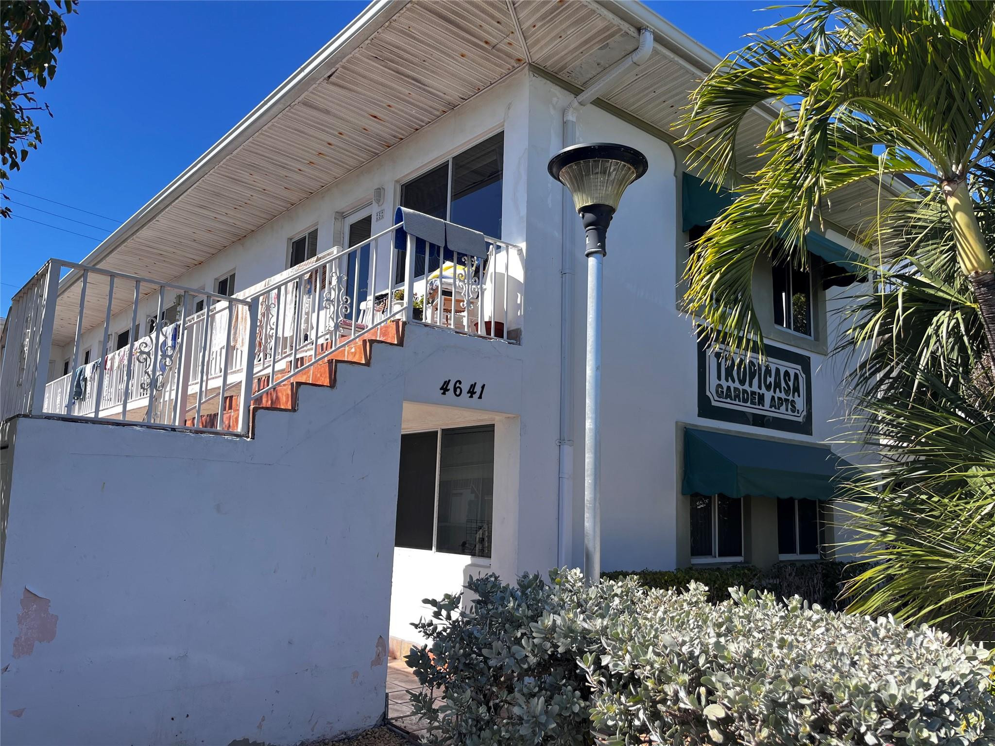 View details of listing 4641 N Ocean Drive 2, Lauderdale-By-The-Sea, FL 33308 Lauderdale-By-The-Sea with MLS# 