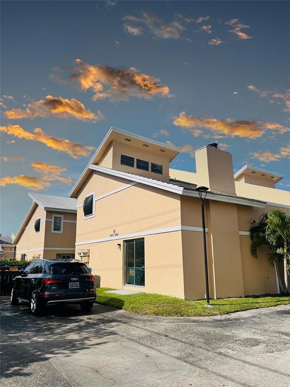 View details of listing 3947 Coral Springs Drive 22, Coral Springs, FL 33065 Coral Springs with MLS#