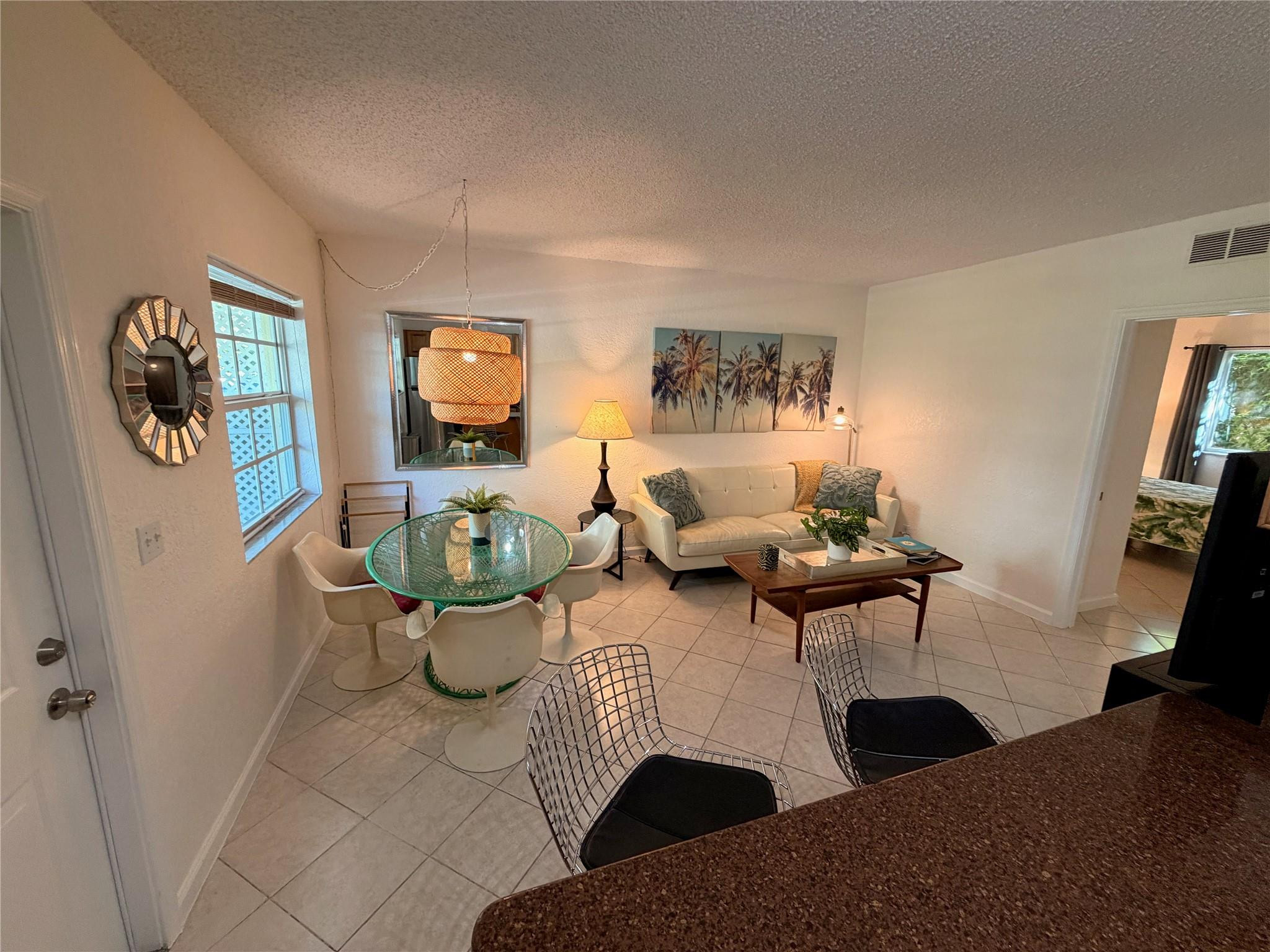 View details of listing 2660 NE 8th Avenue 307, Wilton Manors, FL 33334 Wilton Manors with MLS#