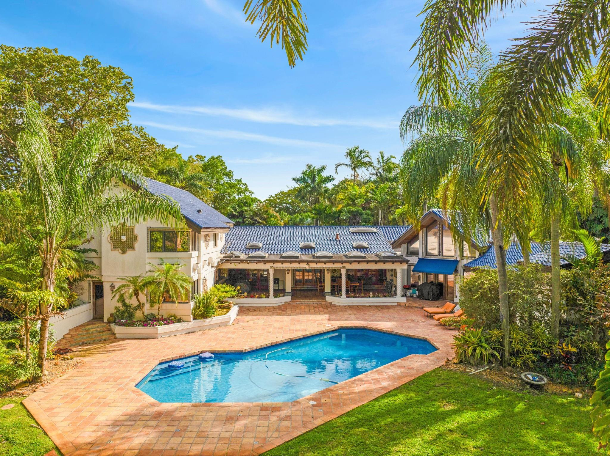 View details of listing 5720 SW 33rd Terrace, Hollywood, FL 33312 Hollywood with MLS#
