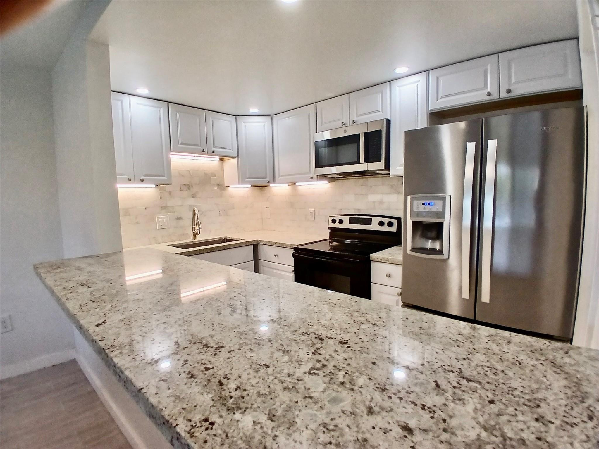Listing  4164 N Inverrary Drive 311, Lauderhill, FL 33319, Lauderhill, FL 33319