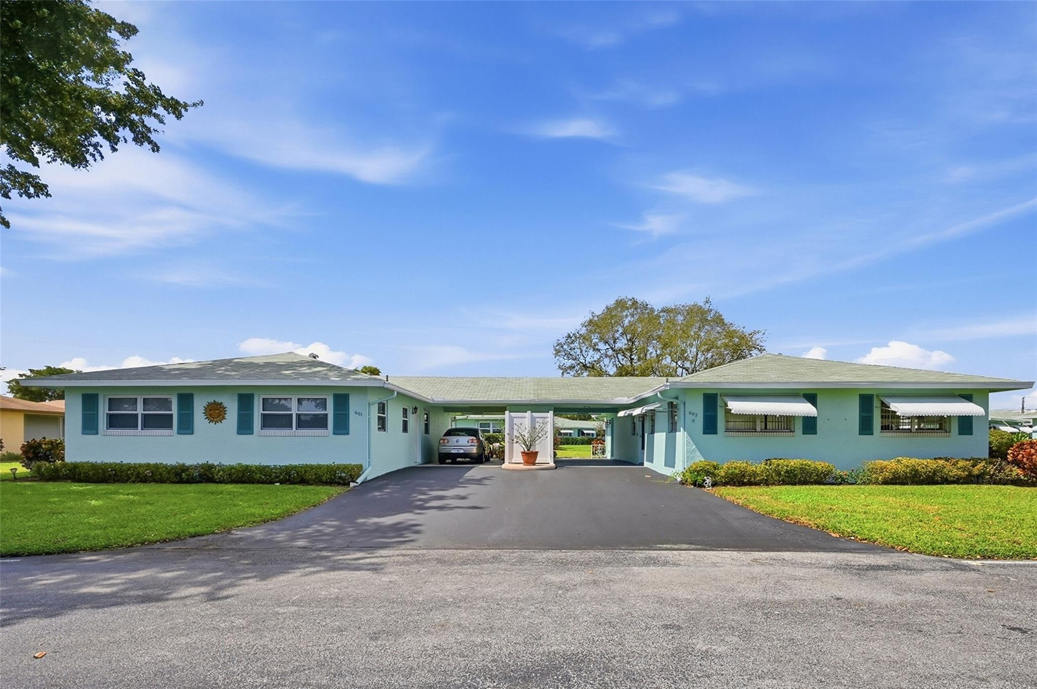 View details of listing 602 Hummingbird Lane 602, Delray Beach, FL 33445 Delray Beach with MLS# 