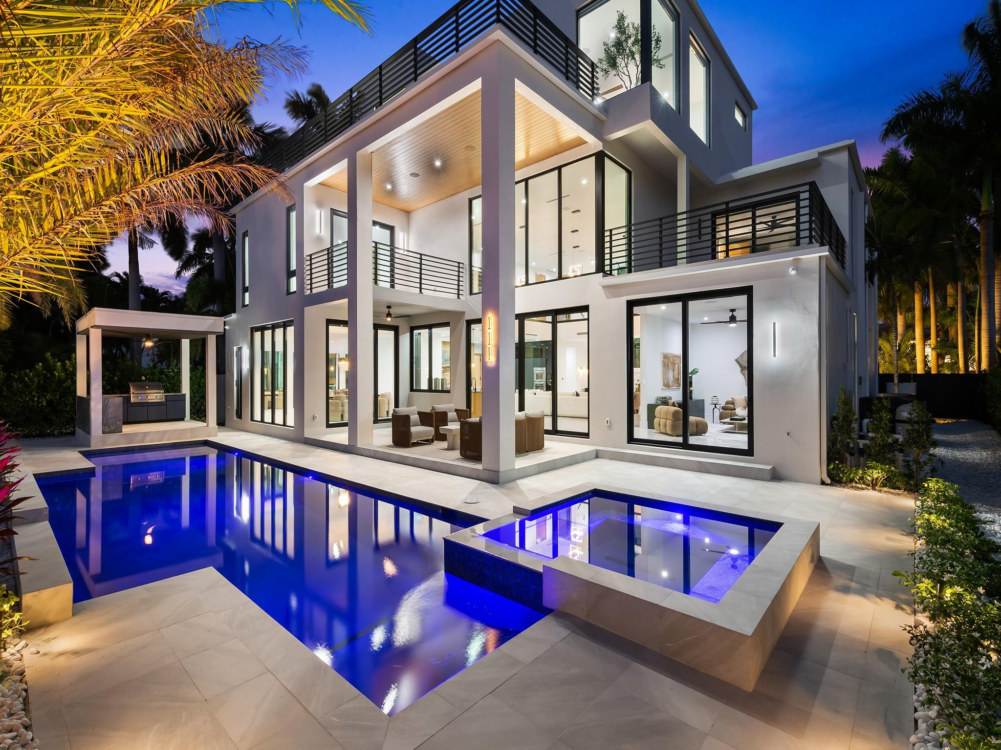 View details of listing 111 Fiesta Way, Fort Lauderdale, FL 33301 Fort Lauderdale with MLS# 