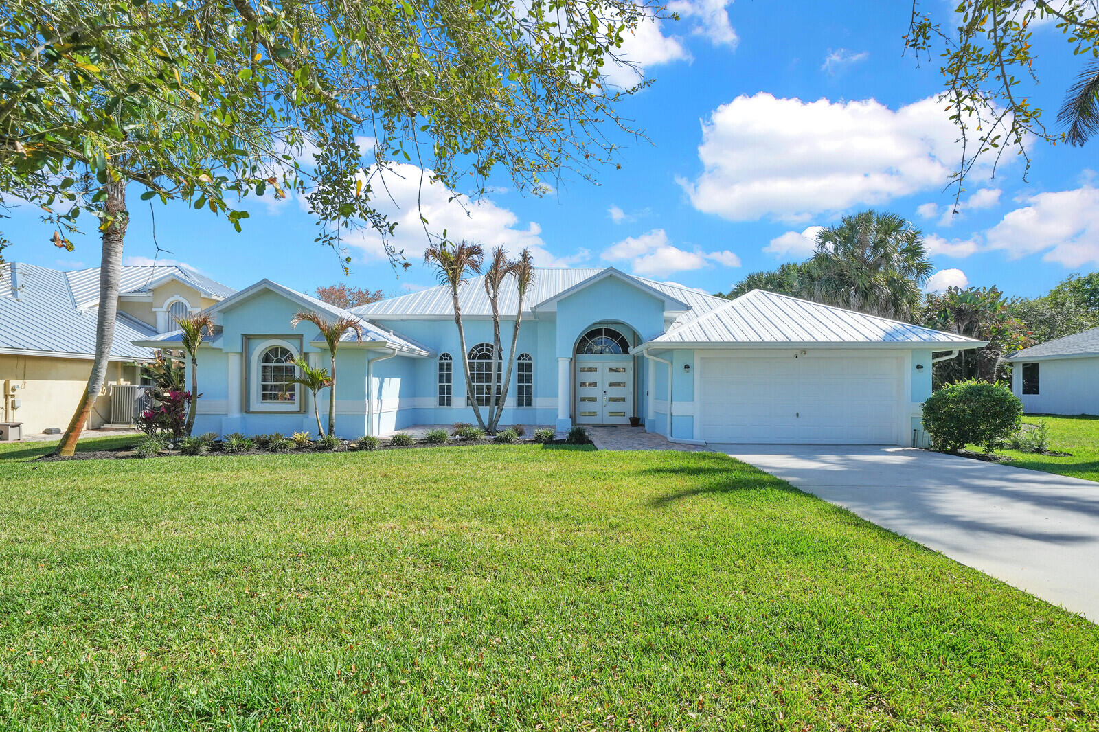 View details of listing 184 SE Osprey Ridge, Port St. Lucie, FL 34984 Port St. Lucie with MLS# 