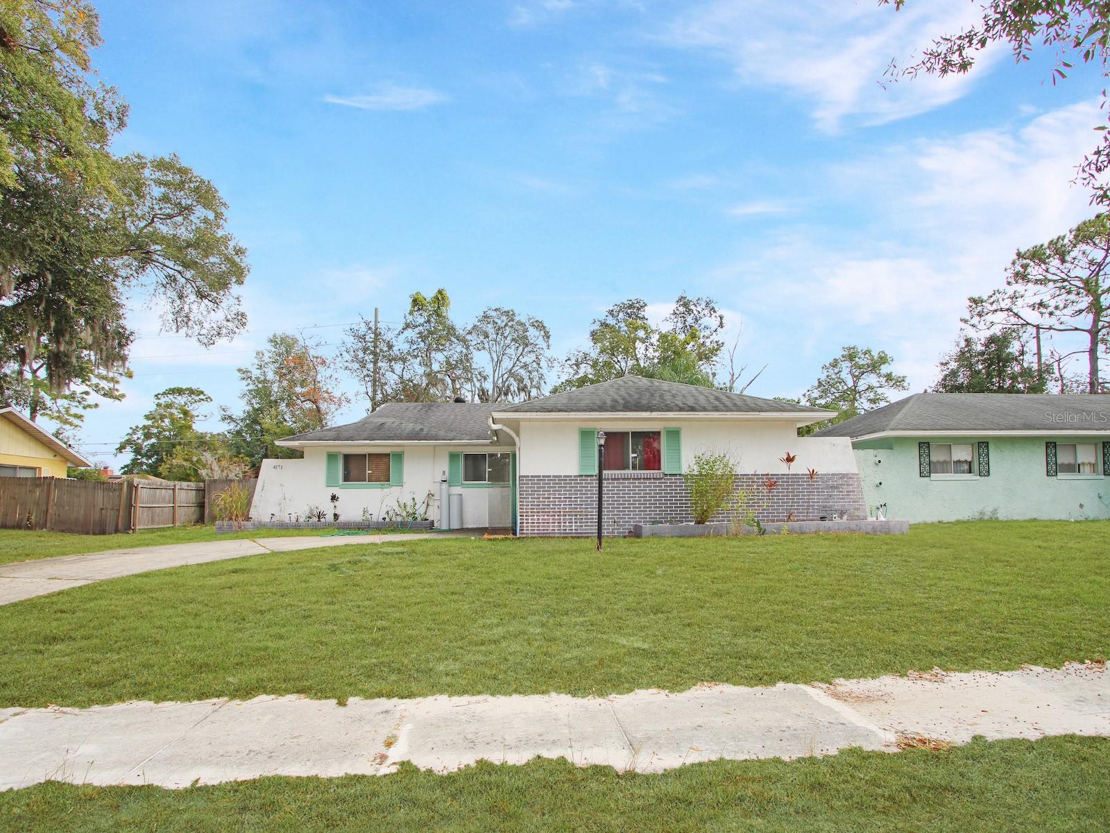 View details of listing 4173 SIGNAL HILL RD ORLANDO with MLS# G5105545