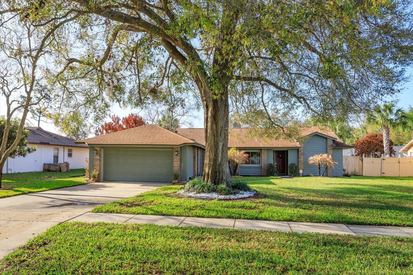 Listing G5110005 9237 SABAL PALM CIR, WINDERMERE, FL 34786