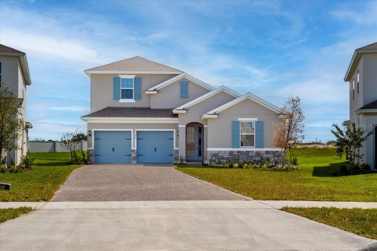 View details of listing 17308 WILD DAISY DR WINTER GARDEN with MLS# G5110060