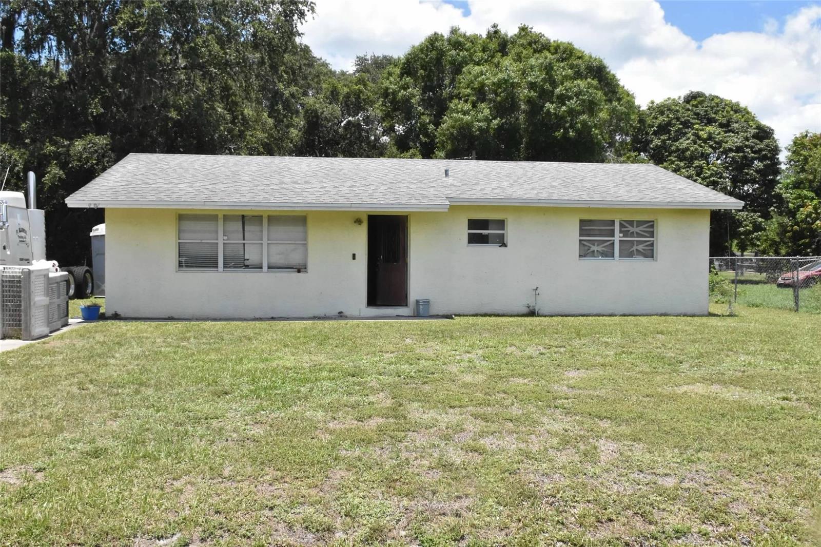 Listing L4962538 907 PINE ST, IMMOKALEE, FL 34142