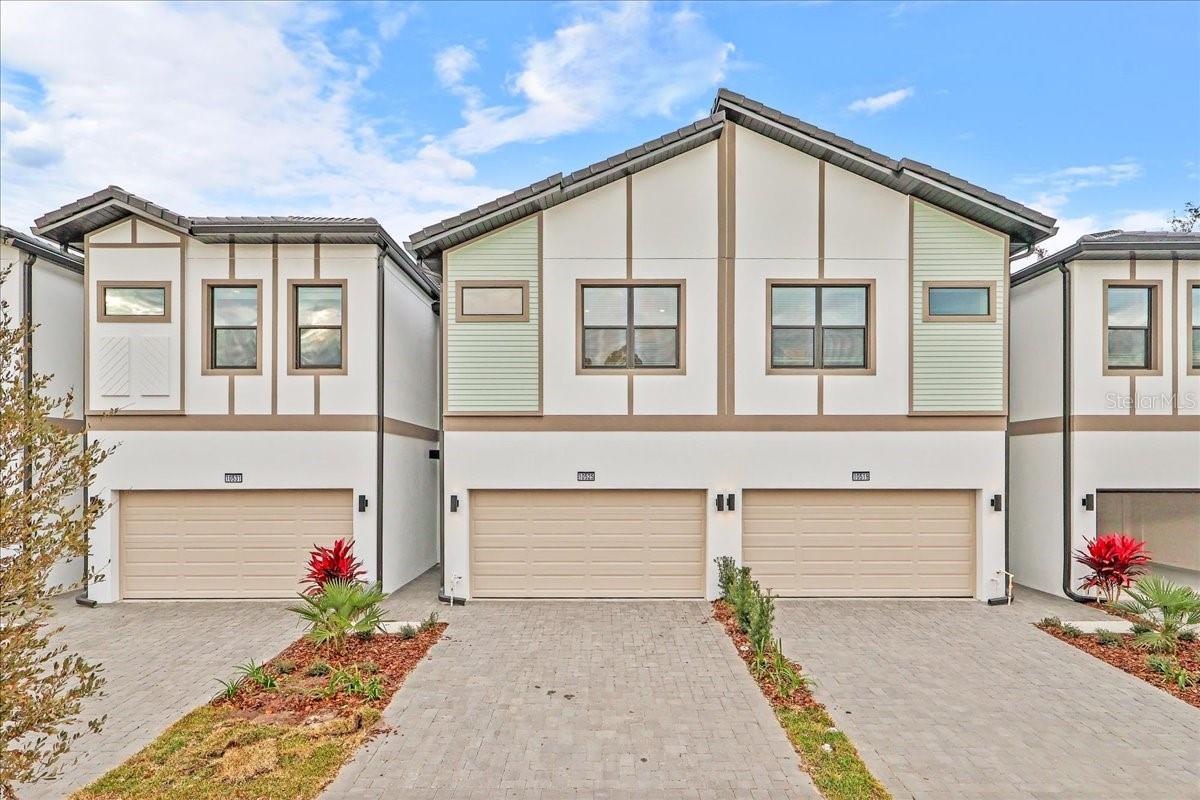 View details of listing 10525 EBB TIDE LN ORLANDO with MLS# O6368792