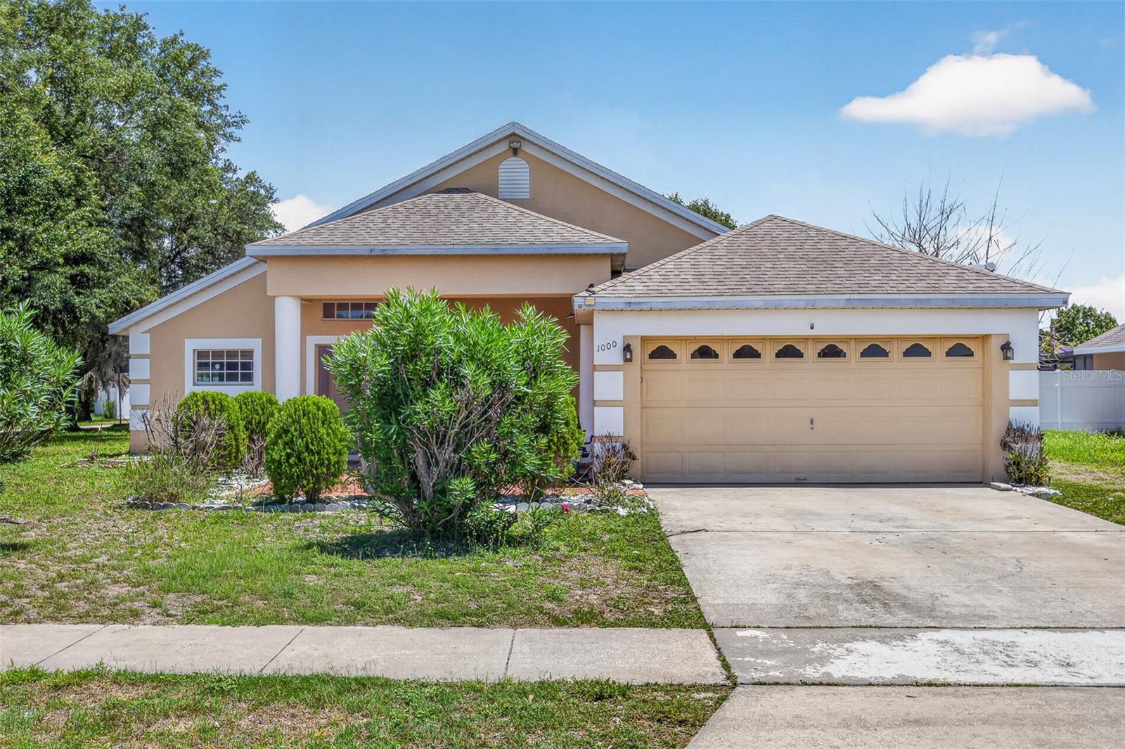 View details of listing 1000 ROYAL MARQUIS CIR OCOEE with MLS# O6382695