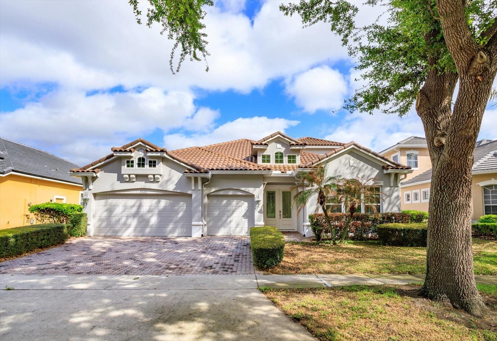 View details of listing 8920 VIA BELLA NOTTE ORLANDO with MLS# O6384118