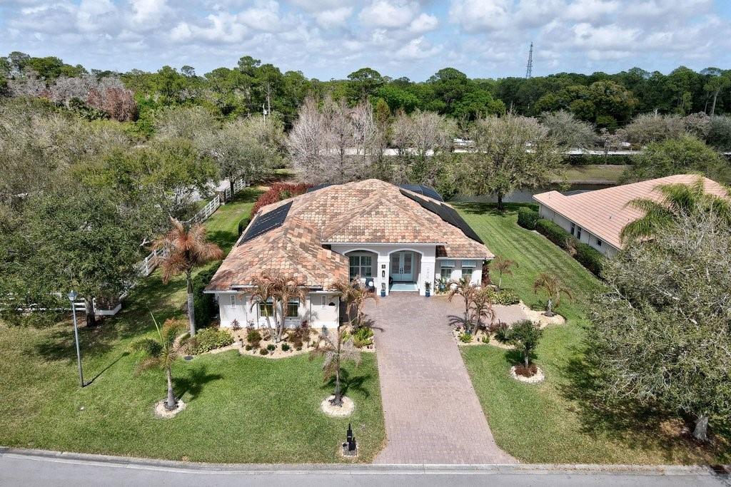 View details of listing 8260 MEREDITH PL VERO BEACH with MLS# O6392085
