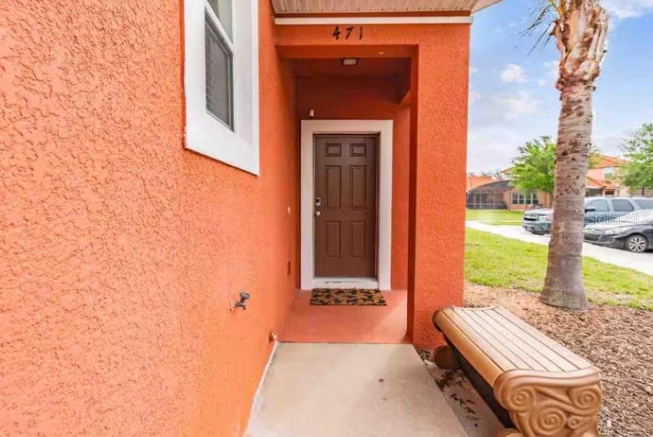 View details of listing 471 LAS FUENTES DR KISSIMMEE with MLS# O6399892