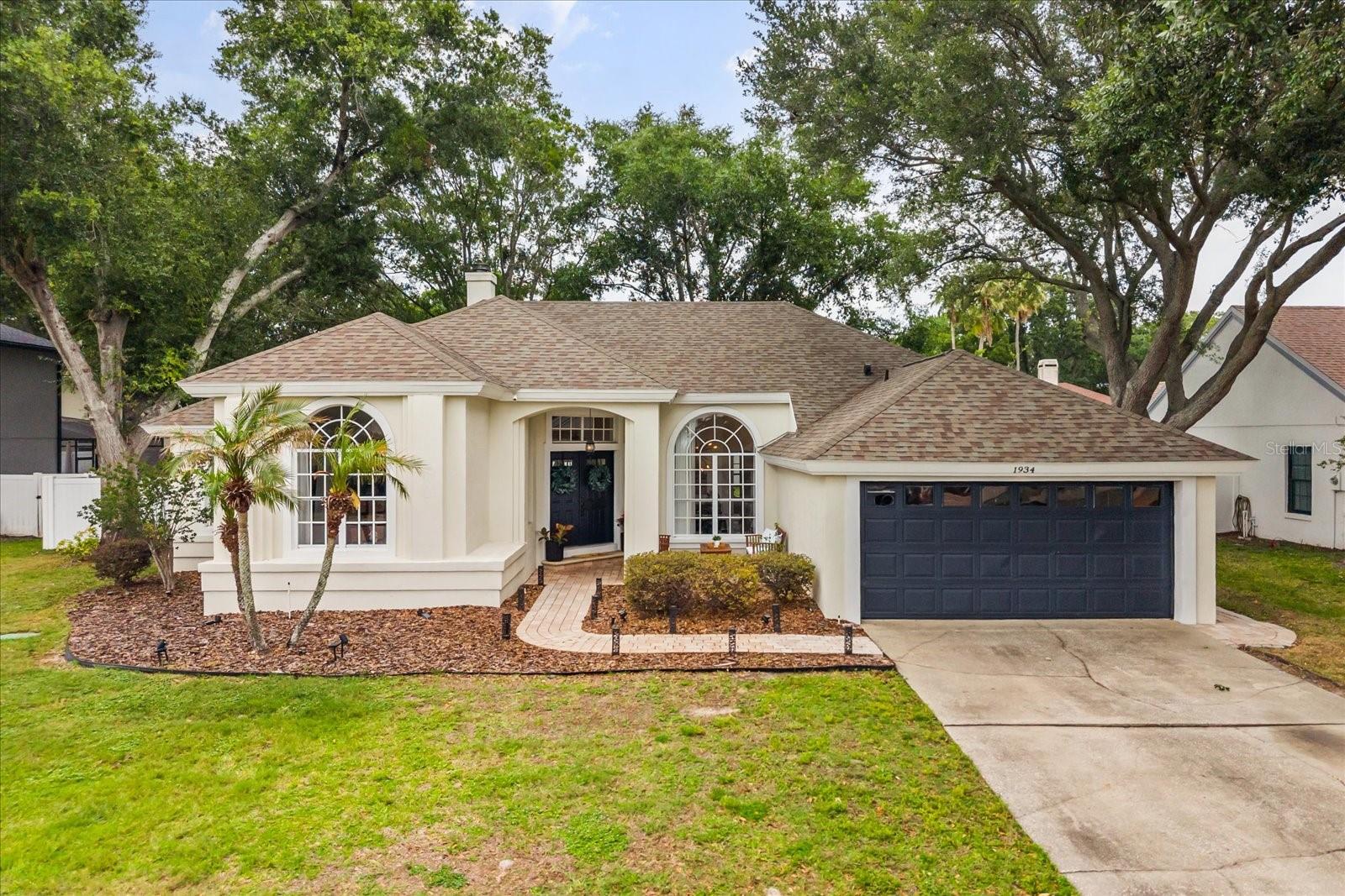View details of listing 1934 THOROUGHBRED DR GOTHA with MLS# O6401305