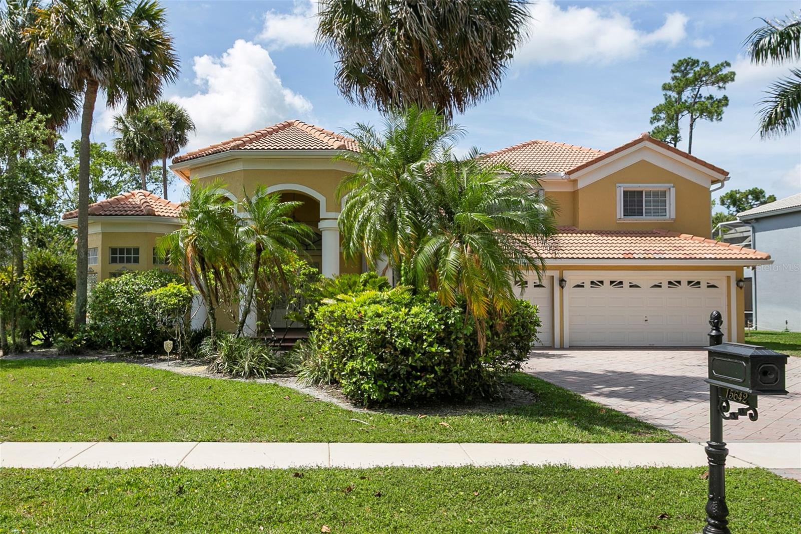 Listing O6401999 15642 CYPRESS PARK DR, WELLINGTON, FL 33414