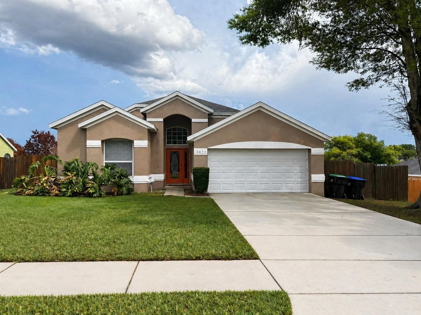 Listing O6402622 Private Address