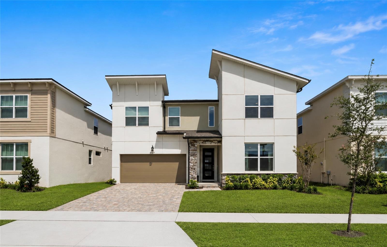 View details of listing 9127 TURQUOISE WAVE CV KISSIMMEE with MLS# O6413907