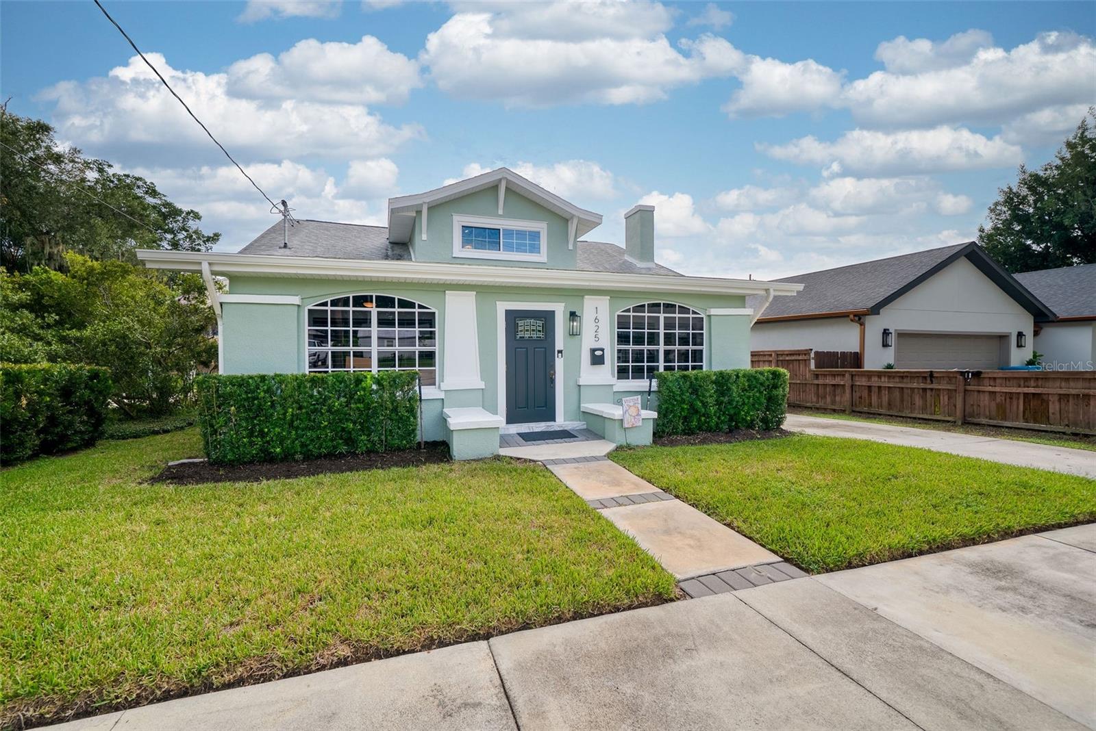 Listing O6443691 1625 S EOLA DR, ORLANDO, FL 32806