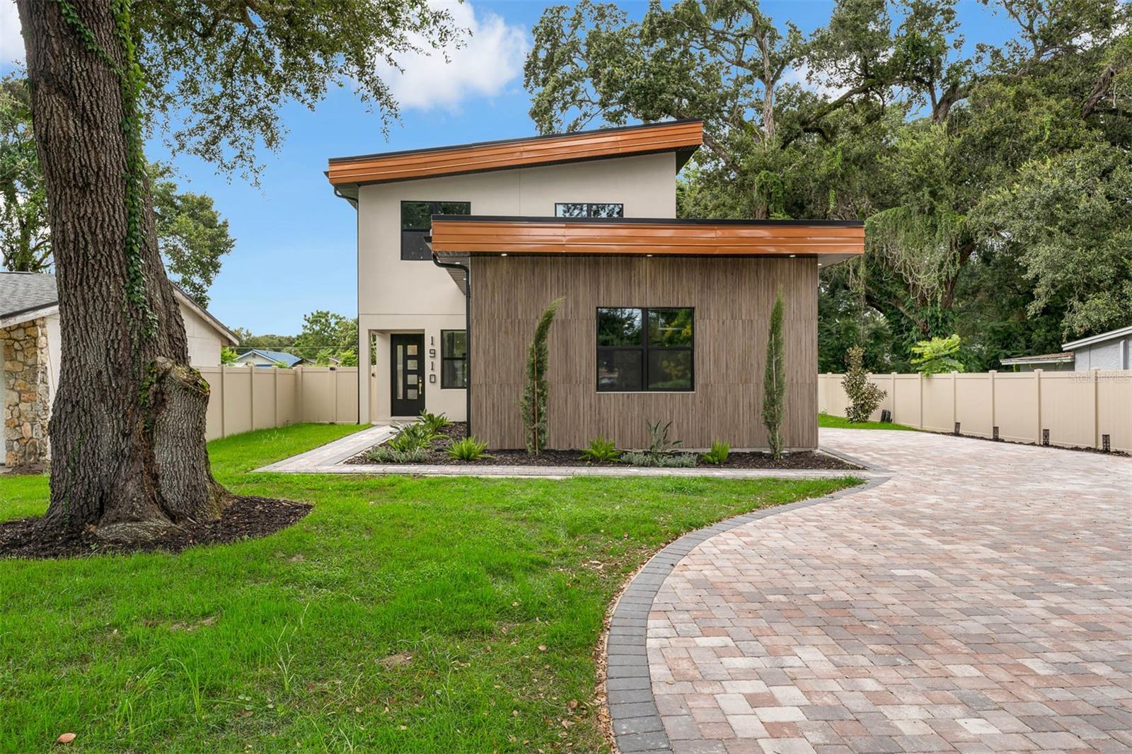 Listing O6444492 1910 CLOVERLAWN AVE, ORLANDO, FL 32806