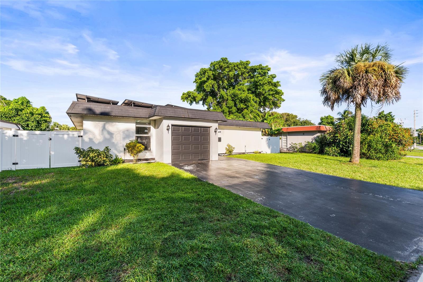 View details of listing 6408 BROOKWOOD BLVD TAMARAC with MLS# O6445762