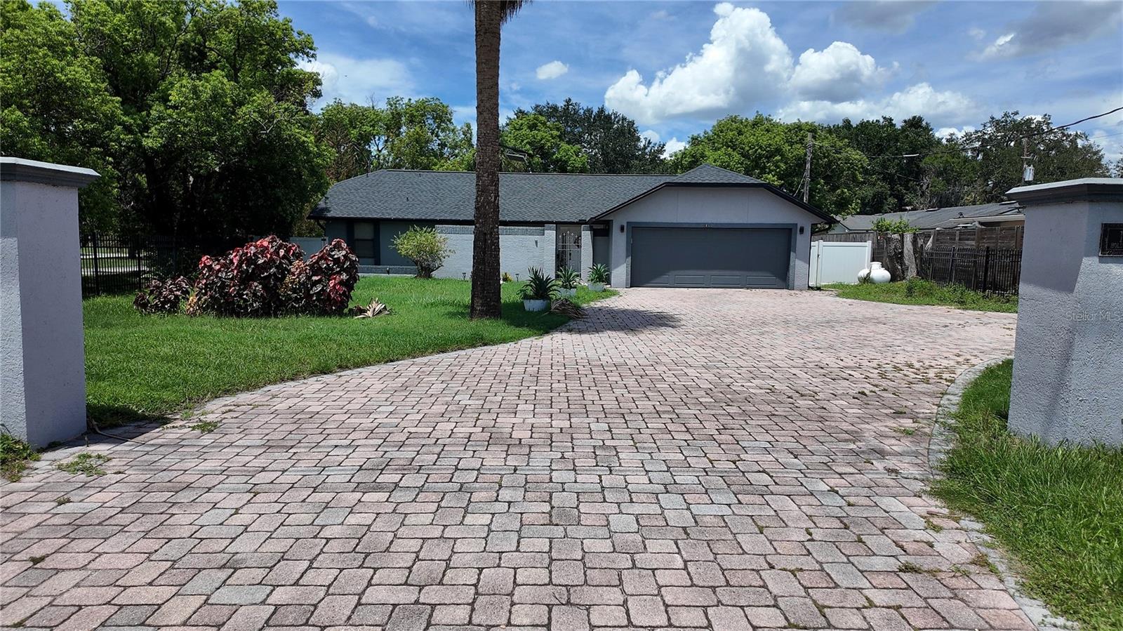 Listing O6448195 1055 HOLDEN AVE, ORLANDO, FL 32839