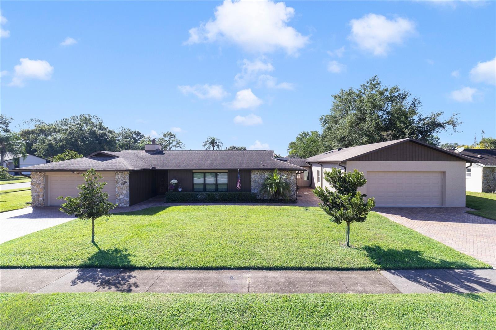 Listing O6449579 4520 IRONSTONE CIR, ORLANDO, FL 32812