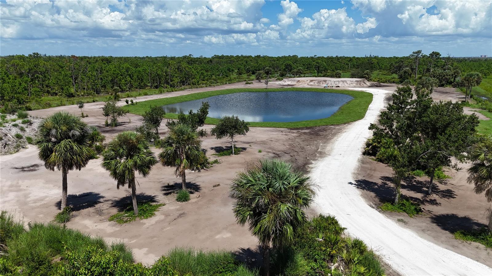 Listing OM685508 6455 STRINGFELLOW RD, ST JAMES CITY, FL 33956