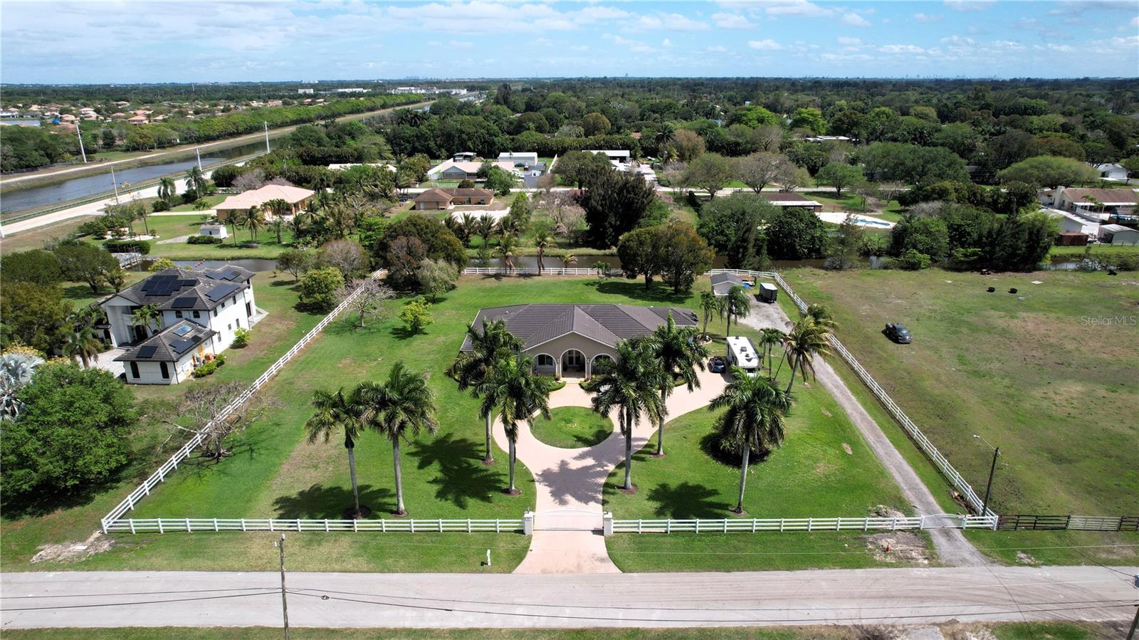 View details of listing 4810 SW 198 TER SOUTHWEST RANCHES with MLS# OM721191