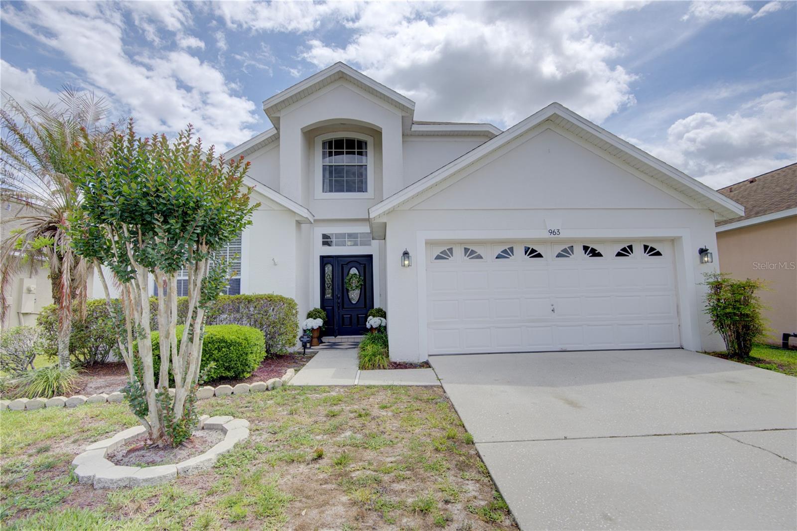 View details of listing 963 CHERRY VALLEY WAY ORLANDO with MLS# OM724173
