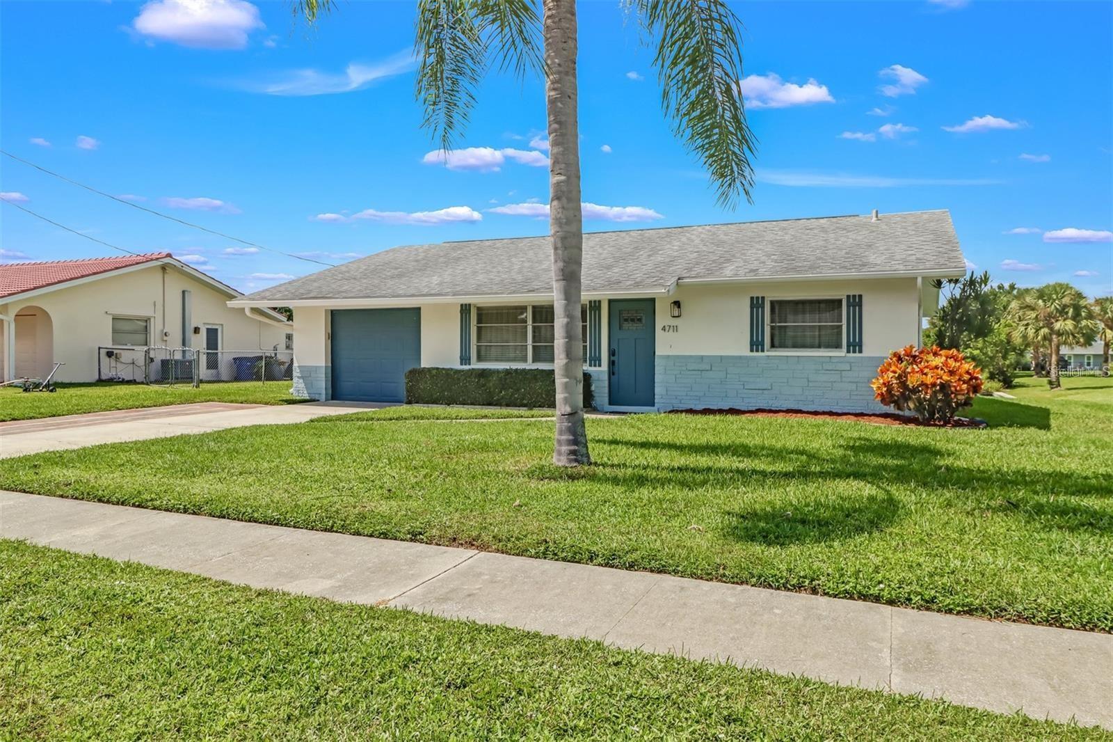 View details of listing 4711 FOREST GLEN DR NORTH FORT MYERS with MLS# OM726353