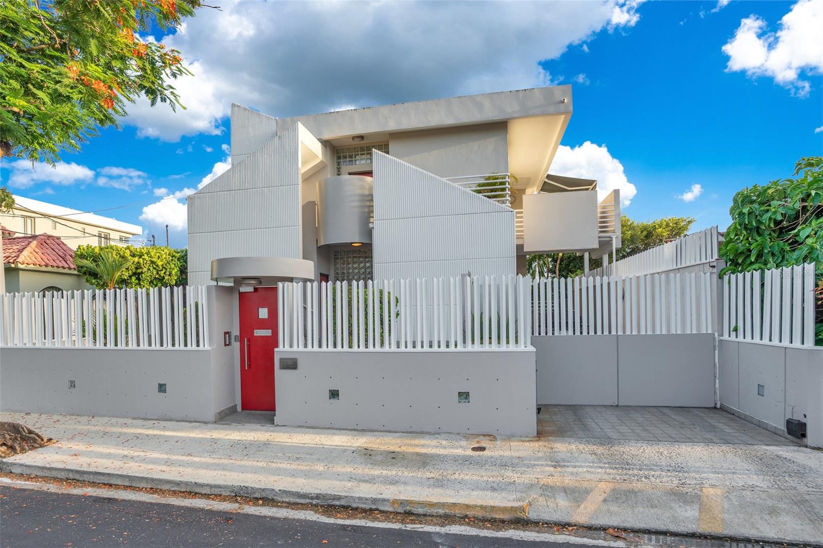 Listing PR9108885 2008 ESPA&Ntilde;A ST, SAN JUAN, PR 00911
