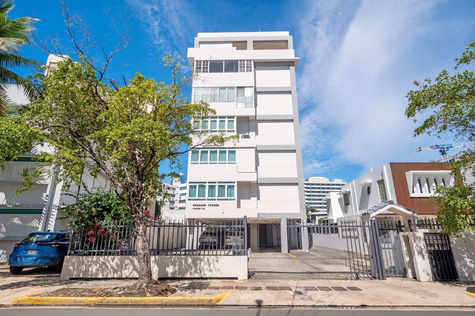 View details of listing 1115 CALLE PICCIONI #PH SAN JUAN with MLS# PR9116907