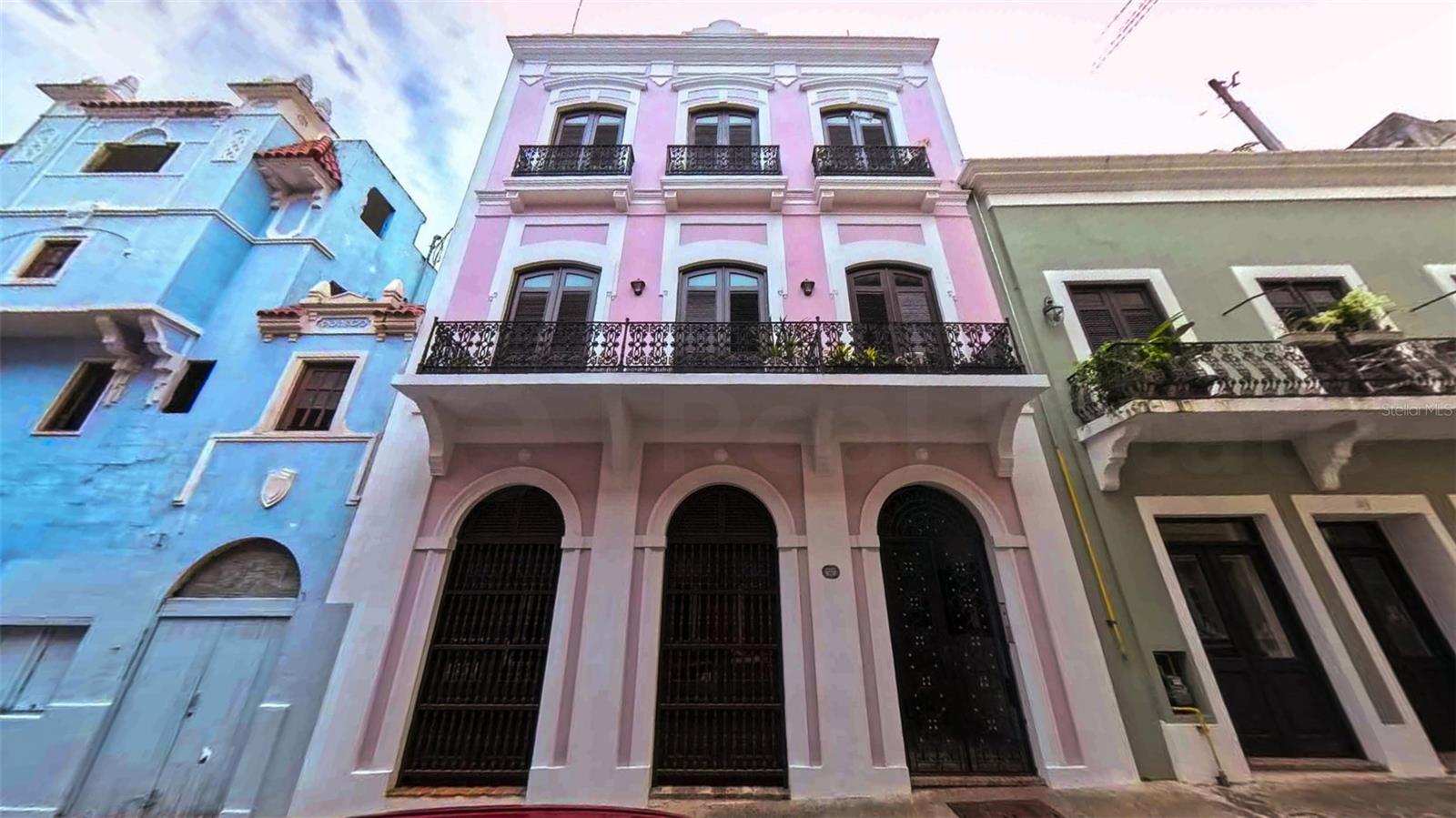 View details of listing 152 SAN JUSTO ST SAN JUAN with MLS# PR9118274