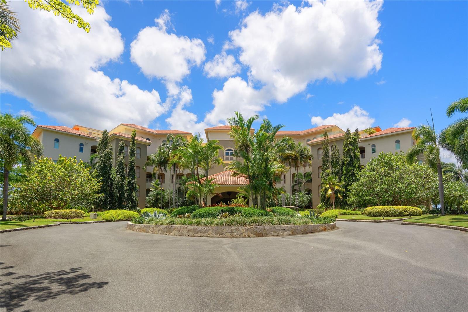Listing PR9121738 500 PLANTATION VILLAGE DRIVE #PH 2-403, DORADO, PR 00646