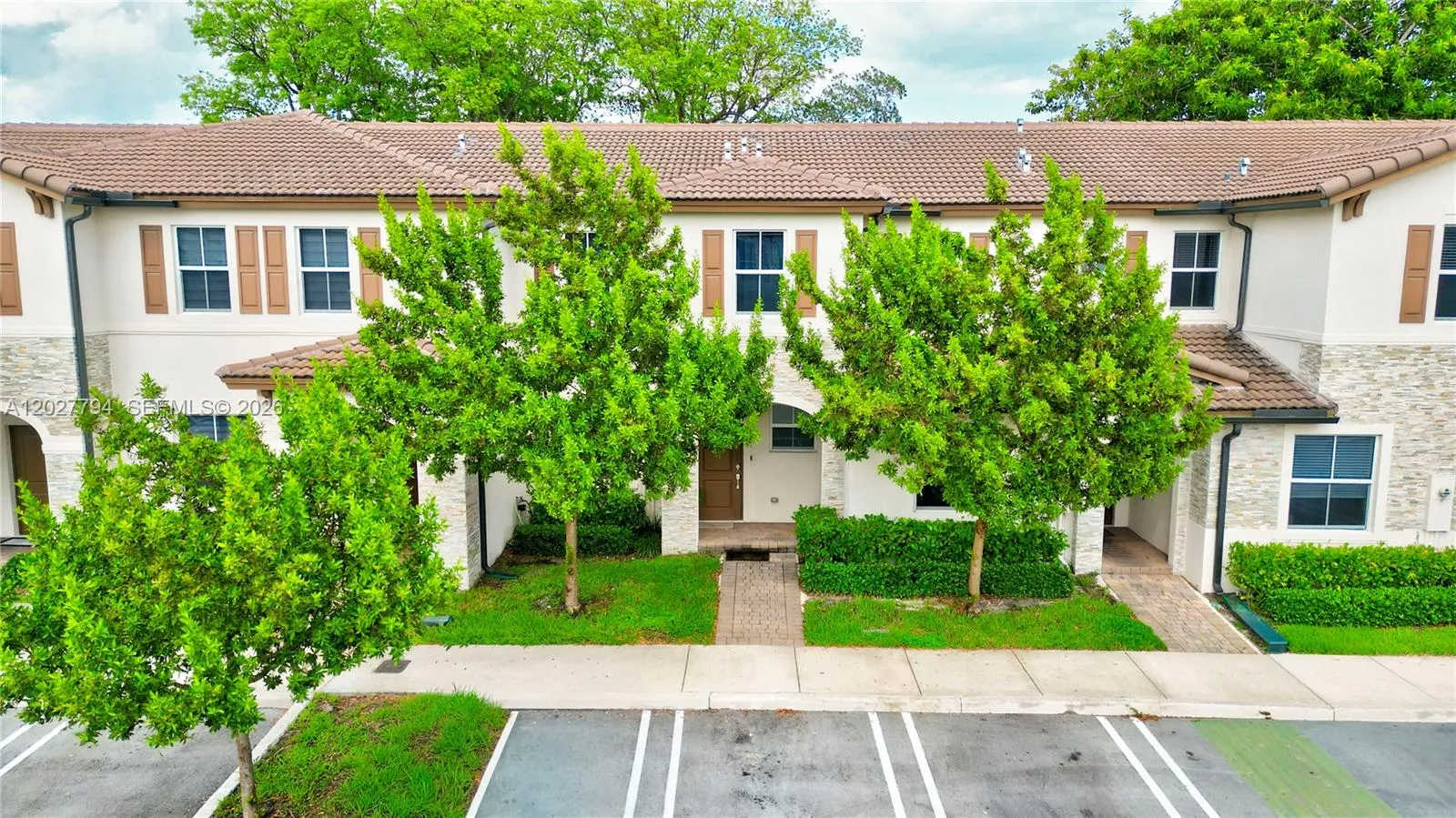 Listing  Private Address