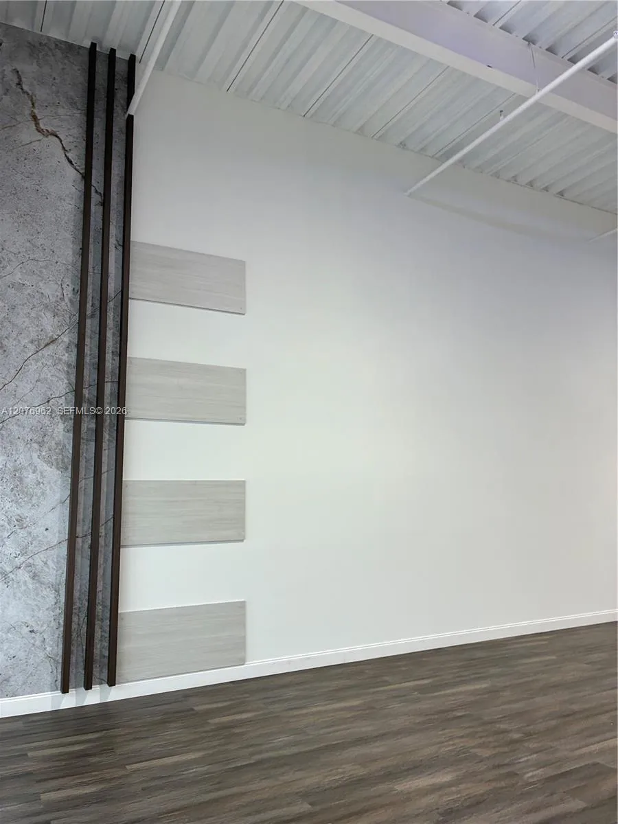Listing  Private Address
