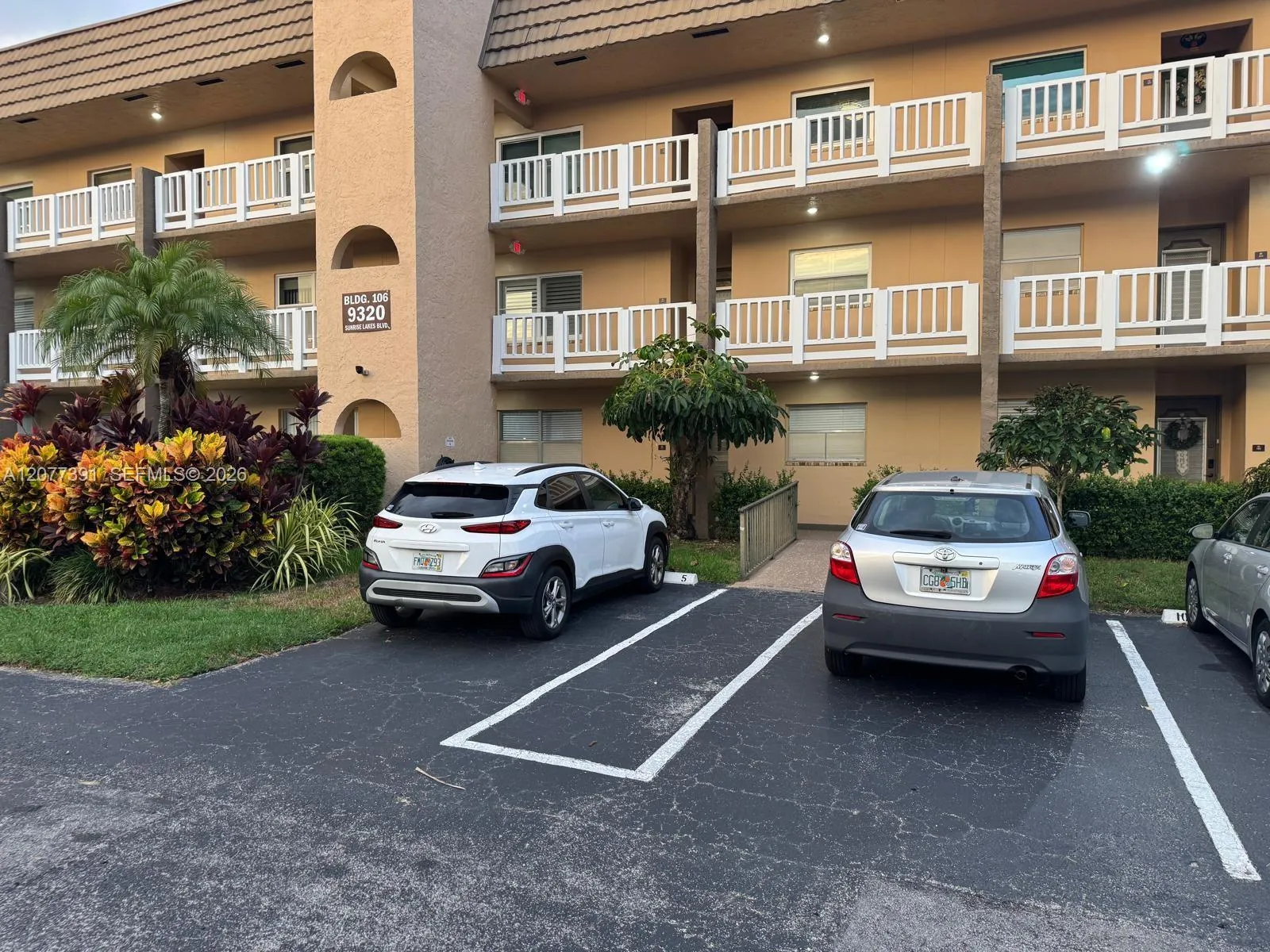 Listing  Private Address