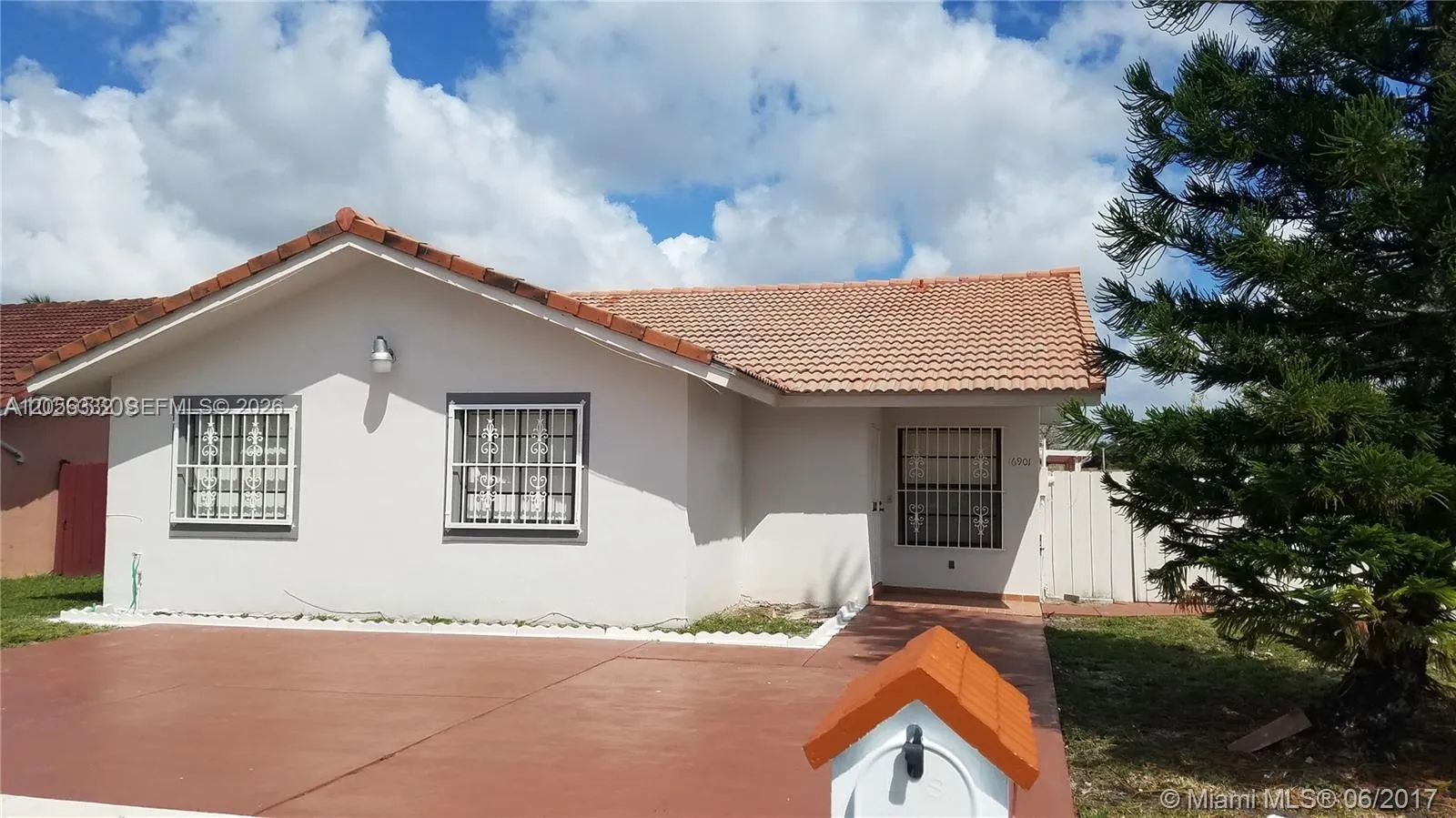 Listing  Private Address