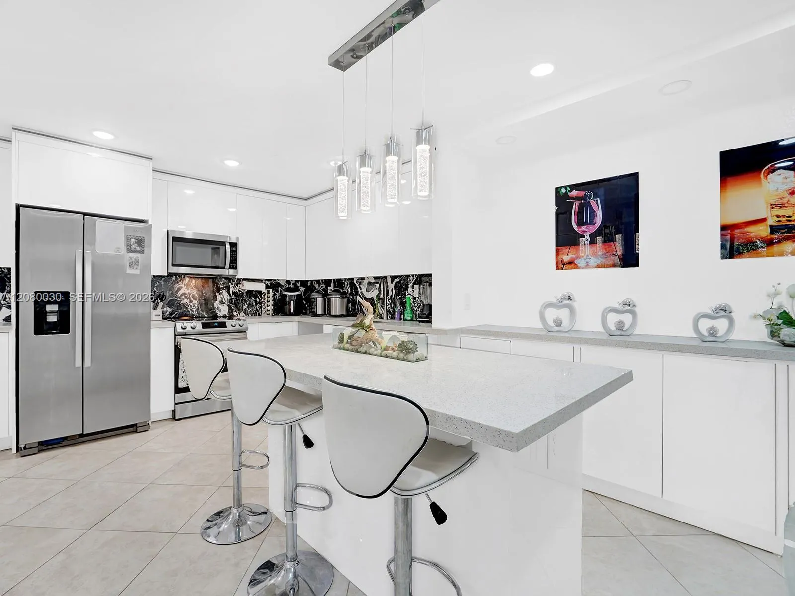 Listing  Private Address