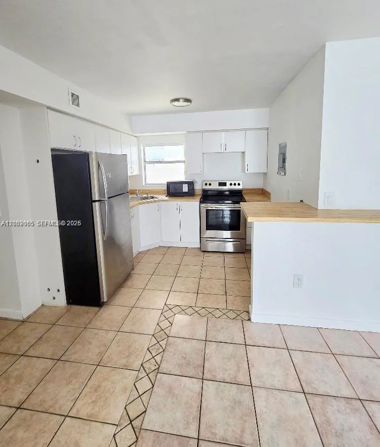 View details of listing Miami Beach with MLS#