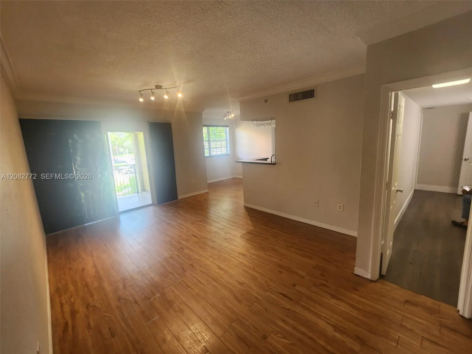 View details of listing Pembroke Pines with MLS#