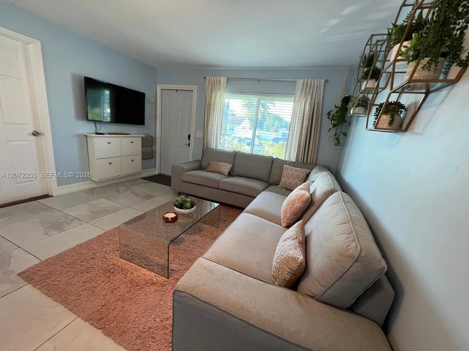 Listing  Private Address