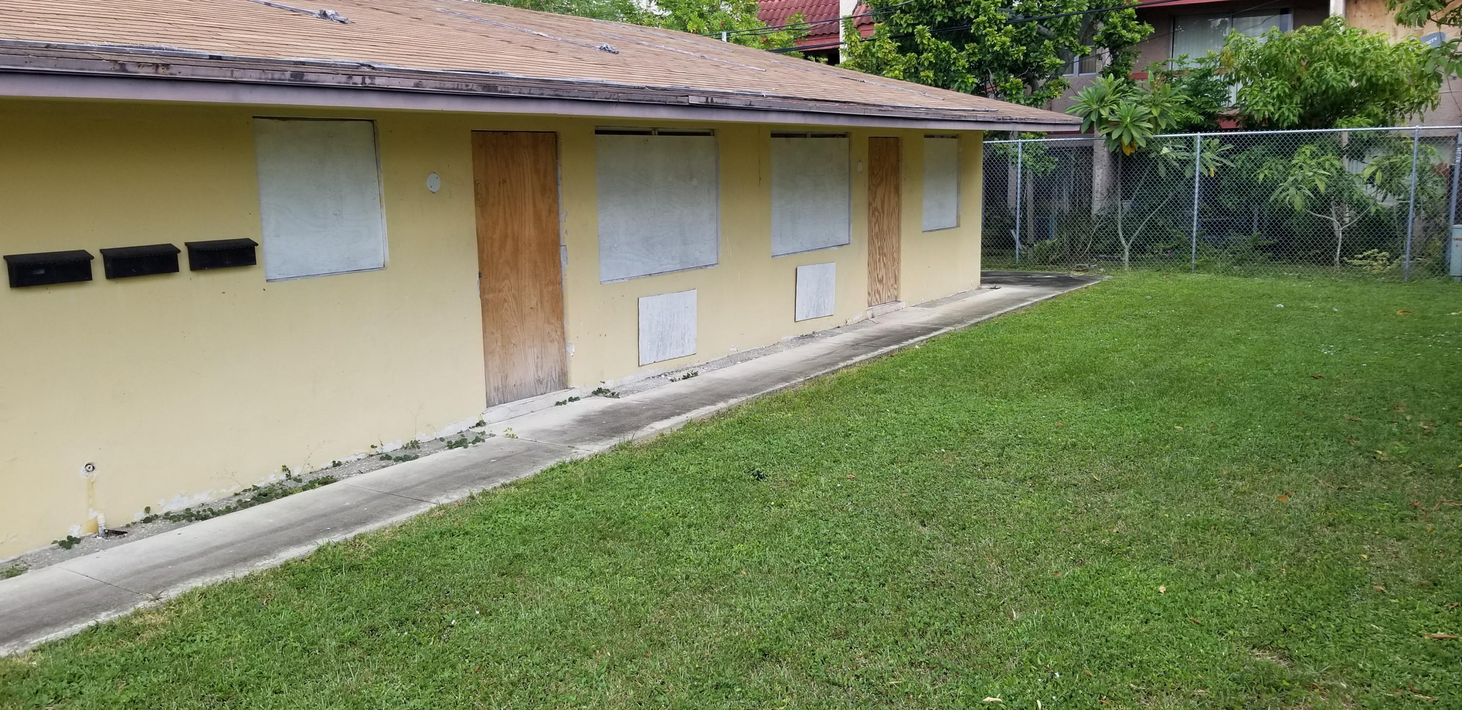 View details of listing 5641 NW 15th Street, Lauderhill, FL 33313 Lauderhill with MLS#